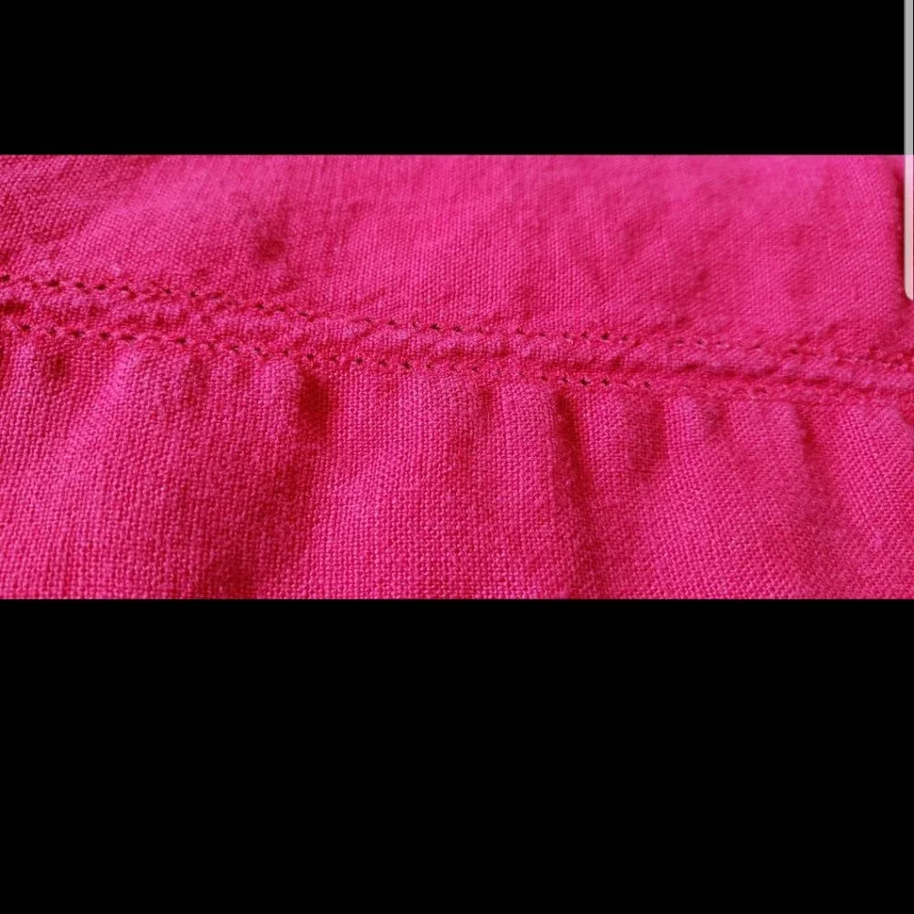 Williams Sonoma Christmas Red Tablecloth 8x5